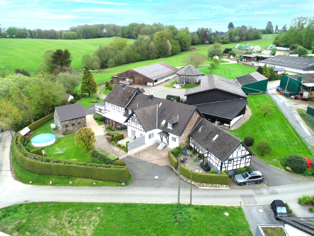 Fachmakler für land-, forst- und pferdewirtschaftliche Immobilien