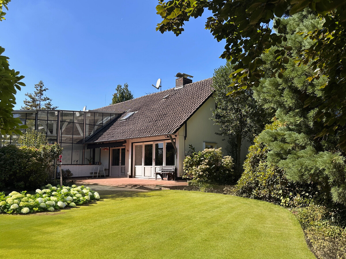 Betriebsleiterwohnhaus Gartenansicht