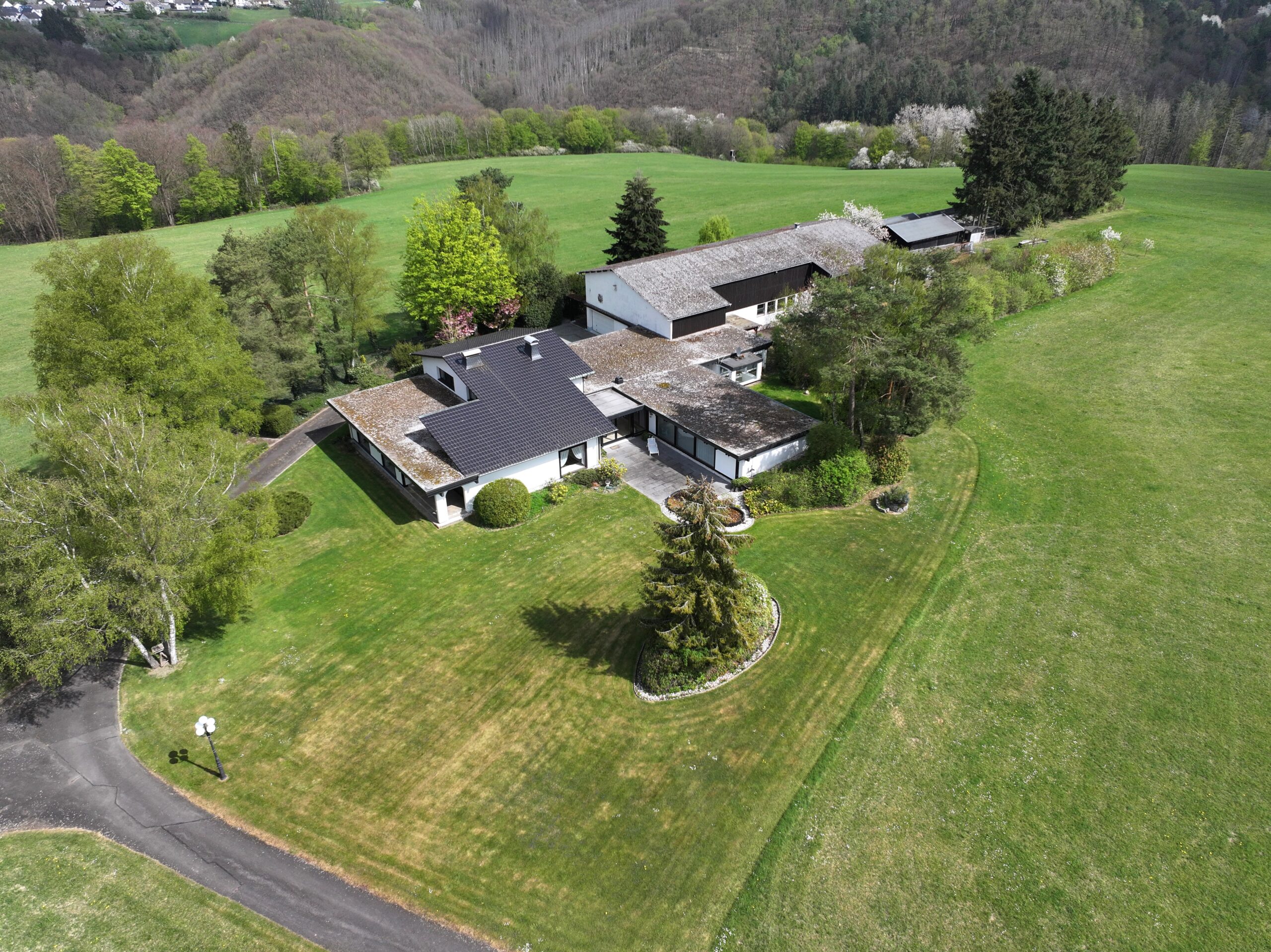 Specialist broker for agricultural, forestry and equestrian real estate